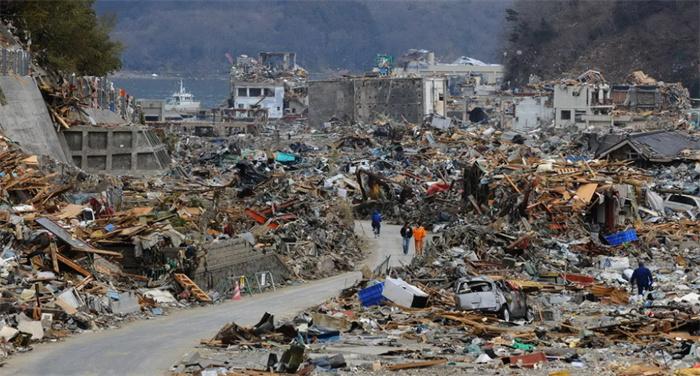 地震已致32人遇难 仍有2人失联 地震对海东造成什么影响 第2张