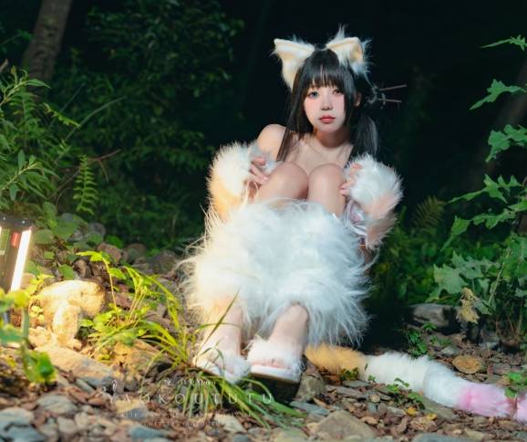 咬一口兔娘ovo – 狐灵：在森林中绽放的狐狸灵气 第3张