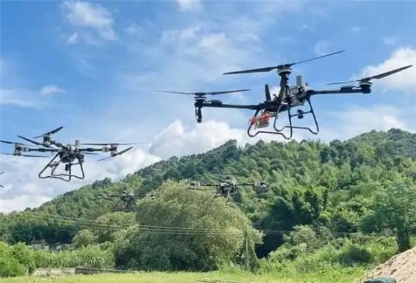 四川00后小伙无人机运竹子月入4万,电池成本惊人揭露 第2张 四川00后小伙无人机运竹子月入4万,电池成本惊人揭露 第2张