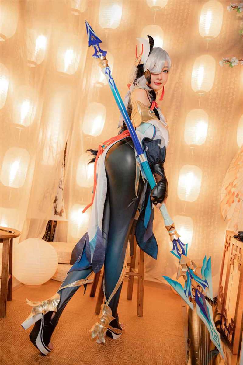 跨次元的设计美学:日本驻台 Coser 星野秀奈的视觉之路 第2张 跨次元的设计美学:日本驻台 Coser 星野秀奈的视觉之路 第2张
