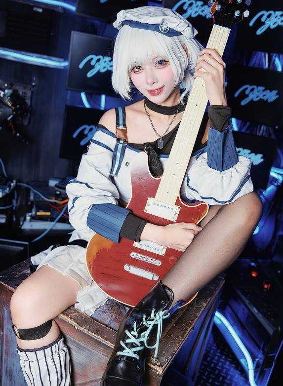 台湾人气 Coser 小空Sora 视觉特辑：领略从“要乐奈”到“知更鸟”的跨次元神韵 第2张